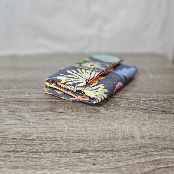 Vera Bradley Multicolor Floral Wallet - Picture 4 of 11